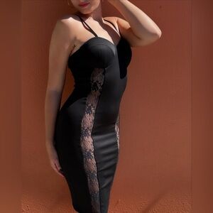 Brand New!! 🔥🔥 Black and Lace bodycon midi dress
